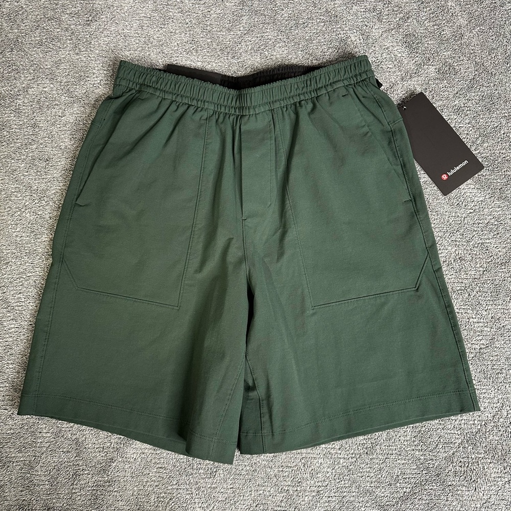 Lululemon Men’s Bowline Shorts 8”